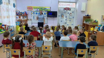 В гости к ребятам приходил старший инспектор по пропаганде БДД. В гости к ребятам приходил старший инспектор по пропаганде БДД.