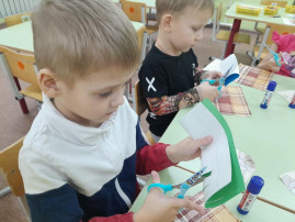 Техника киригами – это подвид оригами. Техника киригами – это подвид оригами.